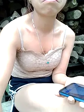 Zara-Lina webcam