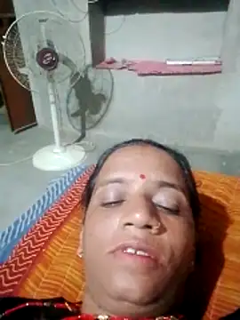 anitarakkoli - Anitarakkoli's free webcam - UK Sex Cams
