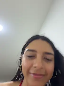 Webcam Model (violeta365)  is live.Free join now!