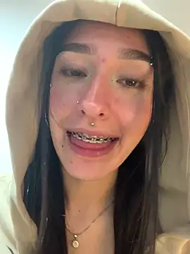 nickiecute- - NickieCute-'s free webcam - UK Sex Cams