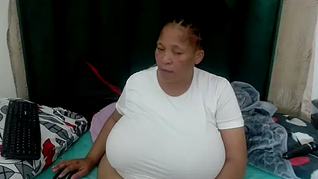CaramelMelons78 webcam