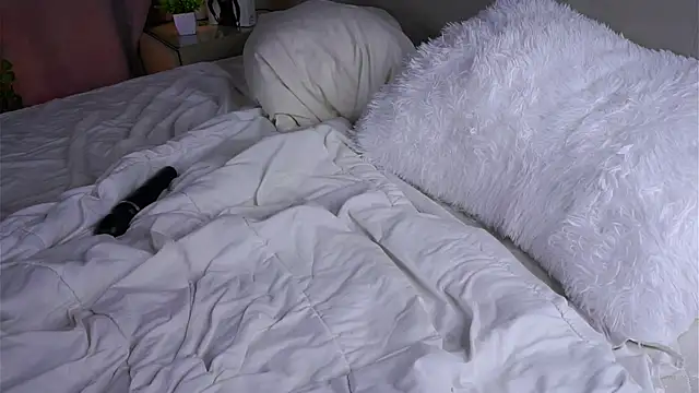 AmparoCilek webcam