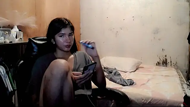 yanaleciousxx webcam