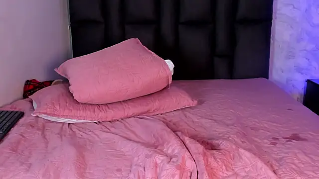 maddy__howard webcam