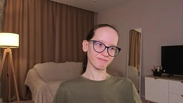 BettyBrowni webcam