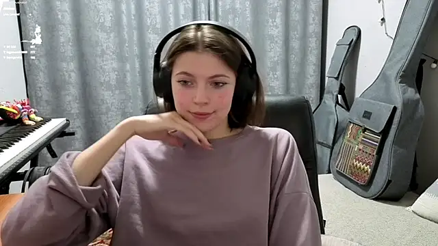 CutieAnny webcam