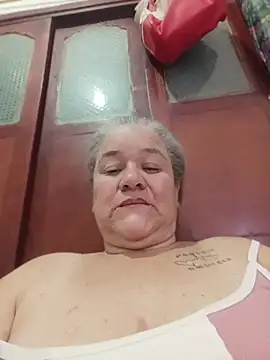 CheekySnowQueen_69 webcam