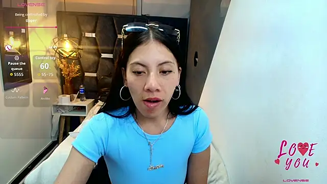 Abril_Fox__ webcam