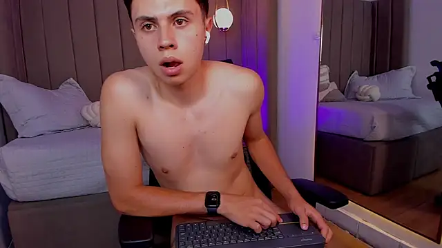 liam_salvatoree webcam