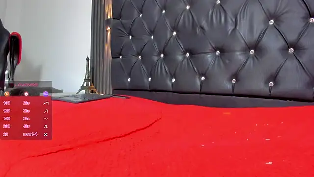 Valentina-Nova- webcam