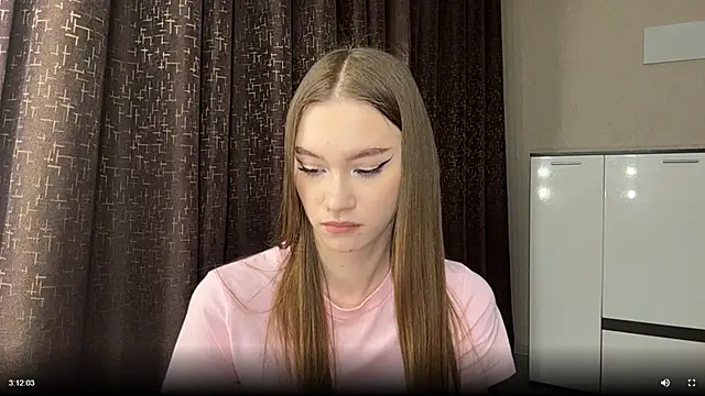 NuDonzze webcam