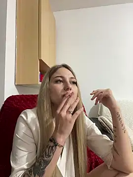 ScarlettMussee webcam
