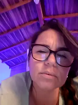 MariaPau_83 webcam