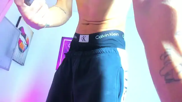 pleasure_boys_hot (G twink) - fingers in the ass