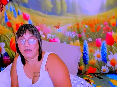 indianroxy webcam