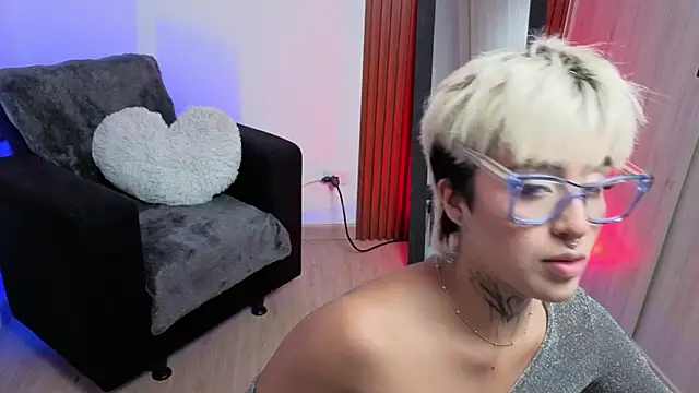 Rebeka-baker webcam