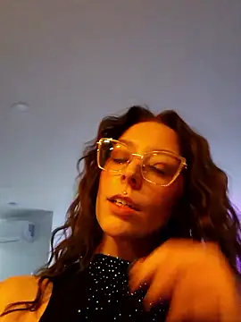 LilyOrion webcam