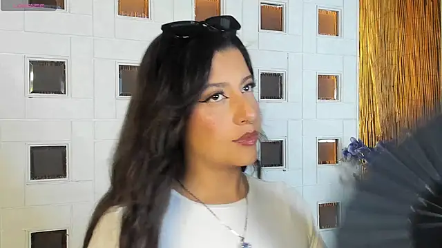 nova_velveet webcam