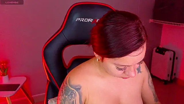 samantha_tattu webcam