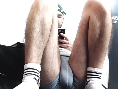 hairyandbigmann webcam