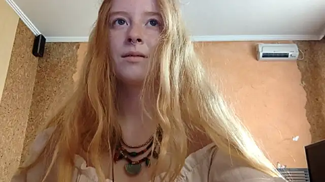 KateVibe_01 webcam