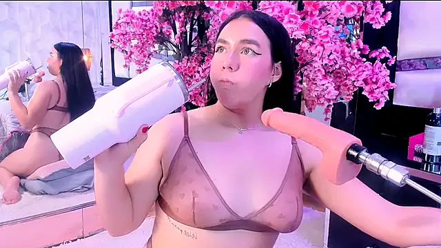 TessaCooper1 webcam