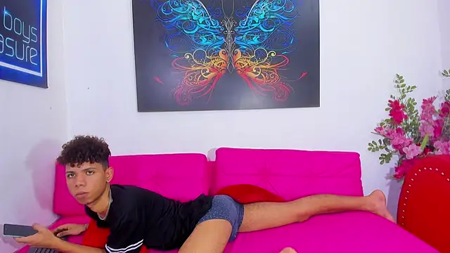 Spicy_guys webcam