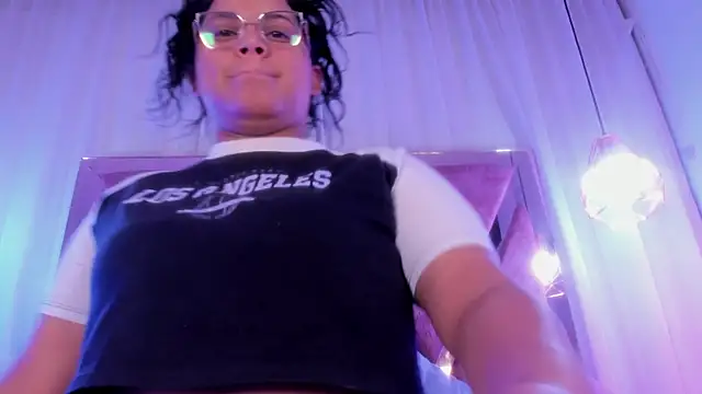 Curvy_Luna_ webcam