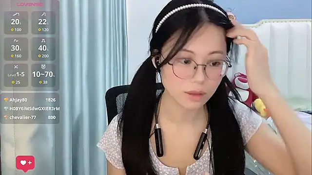 美女Luna-666在线直播
