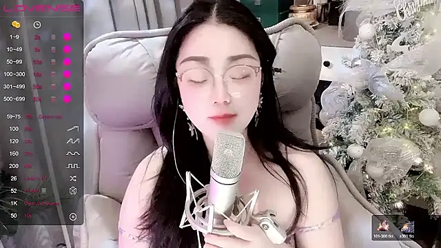 Monica-666888- webcam