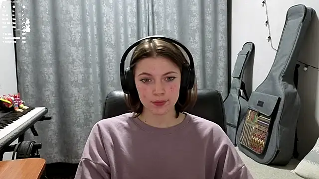 CutieAnny webcam