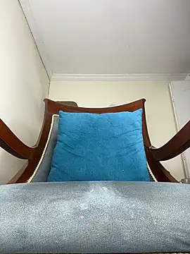 LilaRvsh webcam
