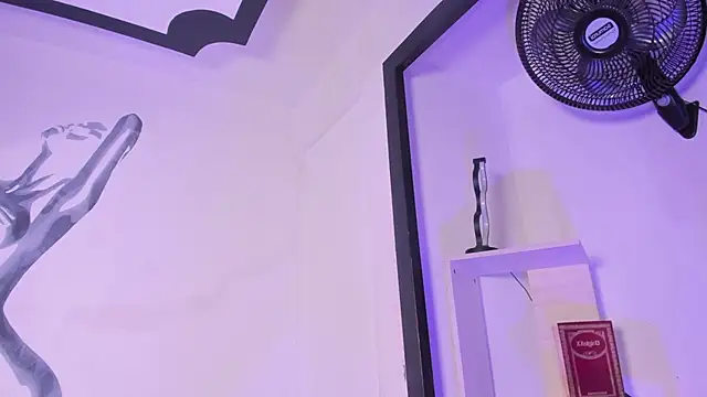 nahomyrusell webcam