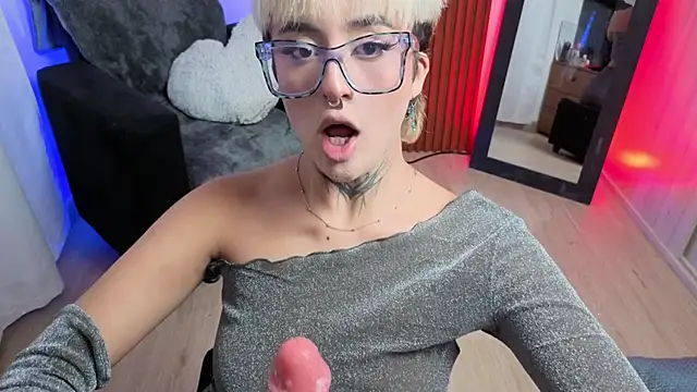 Rebeka-baker webcam