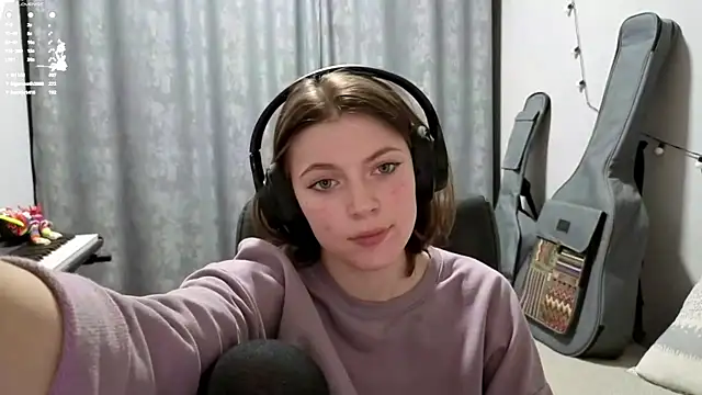 CutieAnny webcam