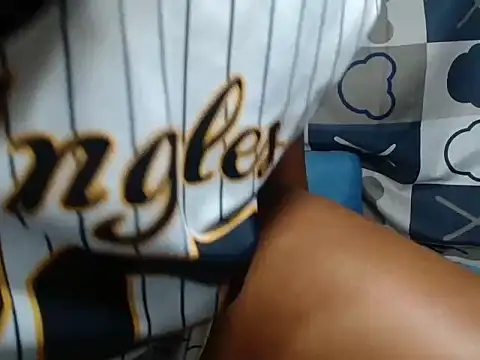 SavageHoney webcam
