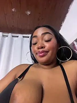 Webcam Model (MonicaSex_) is live