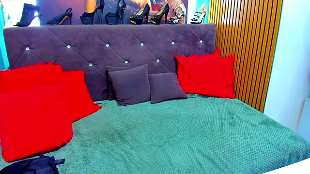LauraSiin webcam