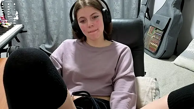 CutieAnny webcam