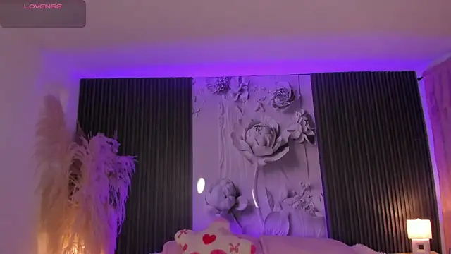 ShaniaDaniels webcam