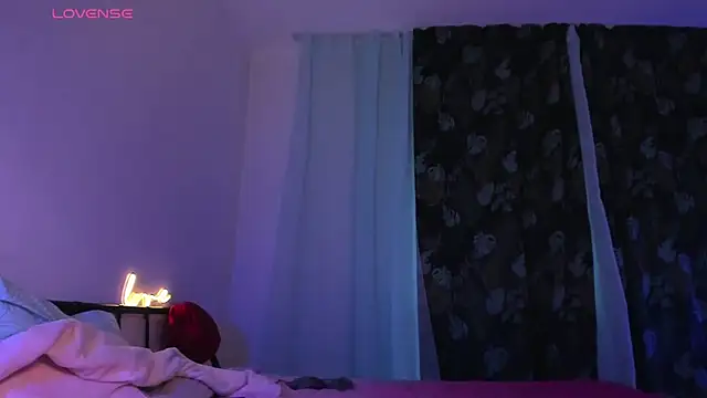 AnnexedPistol webcam