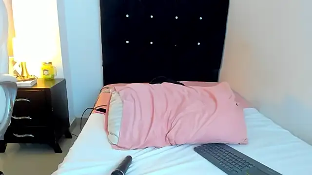 kathyajhonss webcam