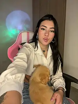 emily_24x - Emily_24x's free webcam - UK Sex Cams