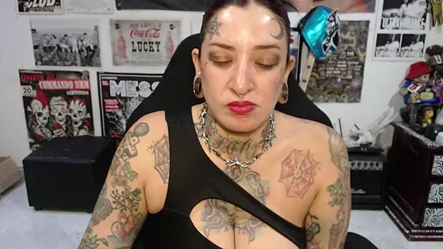 Rollyderolandia666 webcam