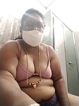 Pushpavathi_78 webcam