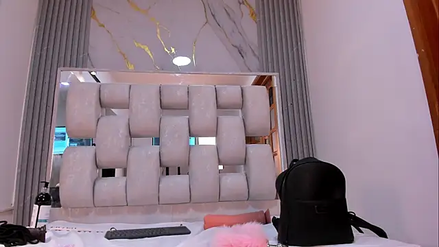 Wonderkloe_ webcam
