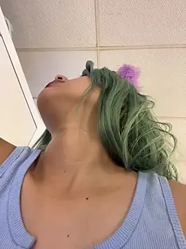 Eva_Feller69