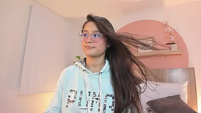 ivette_swan webcam