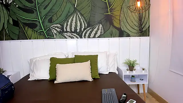 Skarlet_Kiss webcam