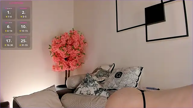 MilaMystique webcam